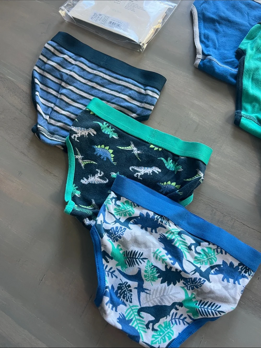 Cat & Jack Boys' Briefs - 7 pack - Size XS (4/5)